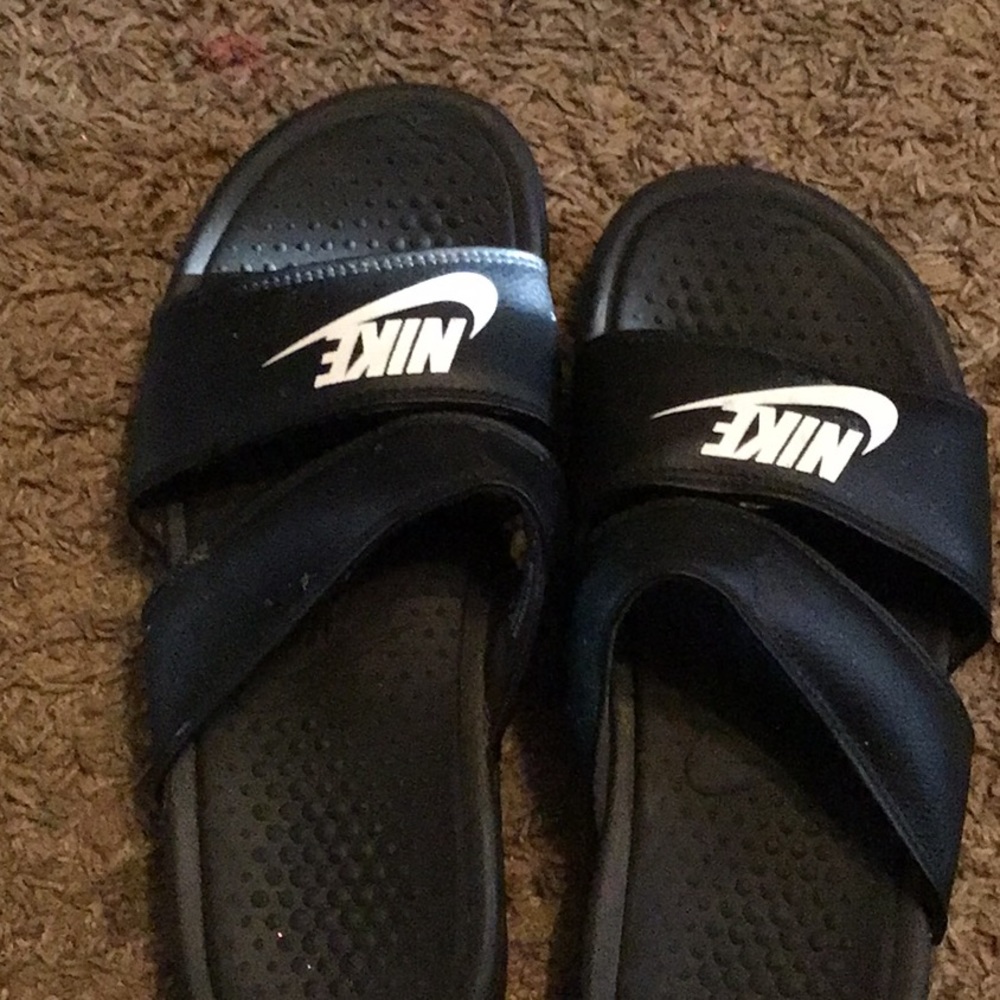 Nike slides